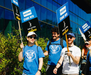 WGA-members-supporting-SAG-AFTRA-on-the-Paramount-picket-line-at-on-October-2.-Photo-Brittany-Woodside.jpg