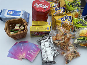 Theme-Snacks-fit-for-the-occasion-at-Amazon-K-Pop-Picket.jpg