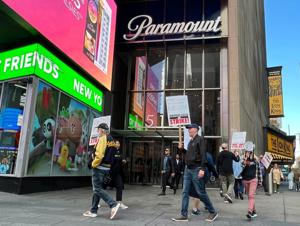The-picket-line-at-the-Paramount-Plus-Summit-in-Times-Square.JPG