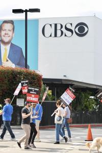 Pickets-outside-CBS-Television-City.JPG