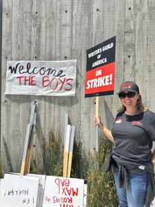 Amazon_-The-Boys-picket-welcome-signs.jpg