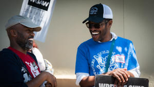 At-the-Juneteenth-picket-at-Paramount.-Photo-by-Antonio-Reinaldo.jpg