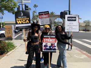 Ready-for-the-lines-at-Juneteenth-picket.jpg