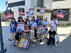 Picketers-at-Anime-Day-at-Universal.jpg