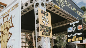 Hollywood-IATSE-turns-out-in-solidarity-Photo-by-J.W.-Hendricks.jpg