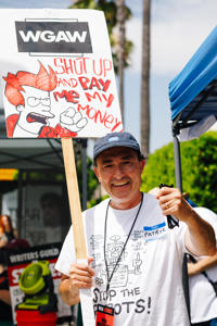 WGAW-Board-Member-and-Futurama-writer-Patric-M.Verrone-at-the-Family-Guy-Day-picket-at-Fox-Photo-Brittany-Woodside.jpg