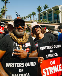 Selwyn-Hinds-and-Jonathan-Kidd-at-the-Showrunner-Solidarity-Picket-at-Fox-Photo-Brittany-Woodside.jpg
