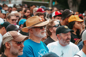 Writers-Guild-member-among-the-crowd-at-SAG-AFTRA_s-L.A.-Solidarity-March-_-Rally-outside-Paramount-Studios-on-9-13.jpg