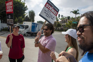 Writers-cast-and-crew-from-The-Good-Doctor-picket-at-Sony-on-9-19.-Photo-Jerry-Jerome.JPG